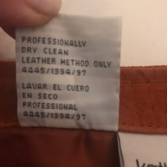 Suede skirt - Picture 3 of 7